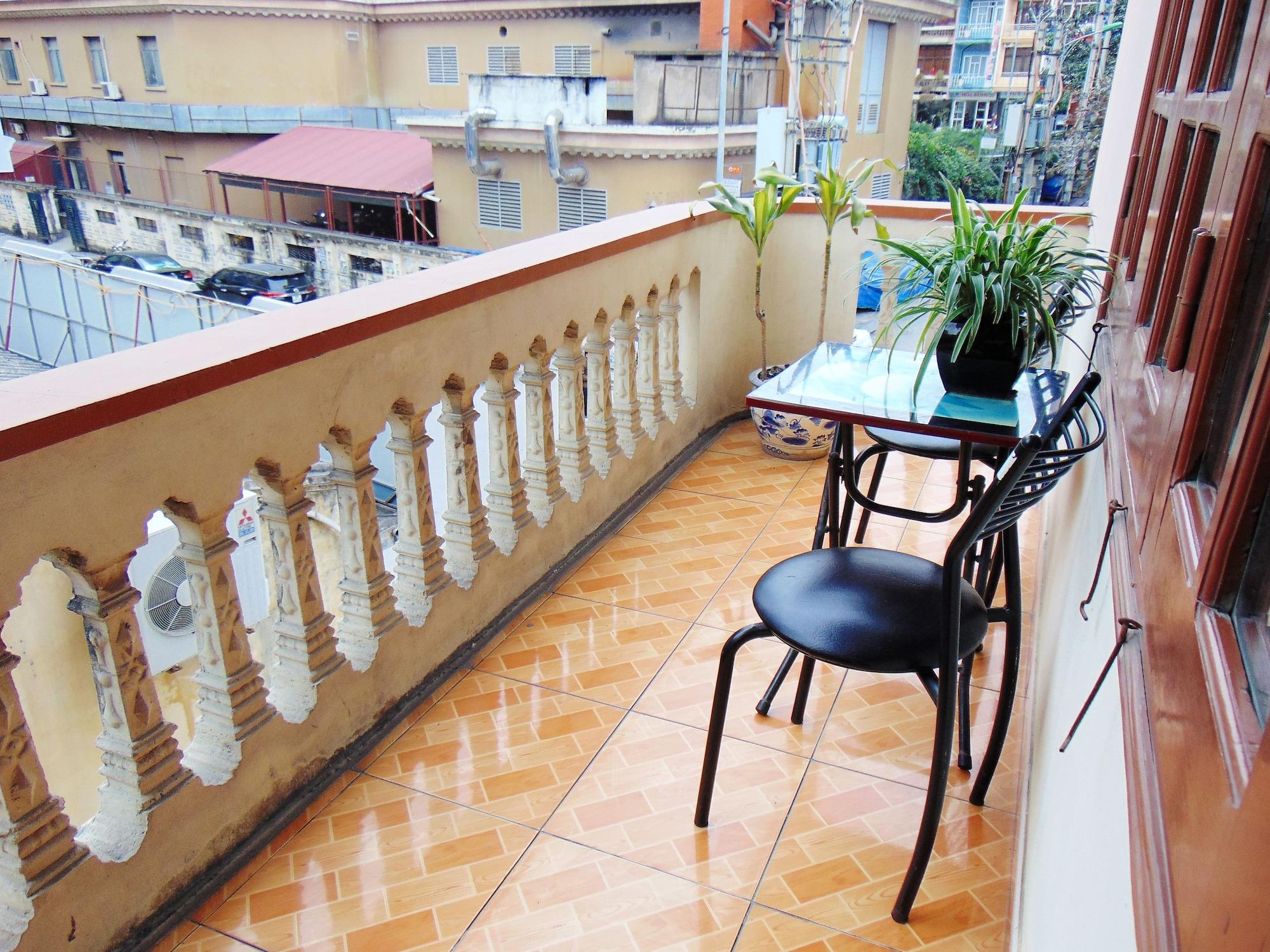 อเล็กซ์ ฮาลอง โฮเต็ล Hotel ภายนอก รูปภาพ