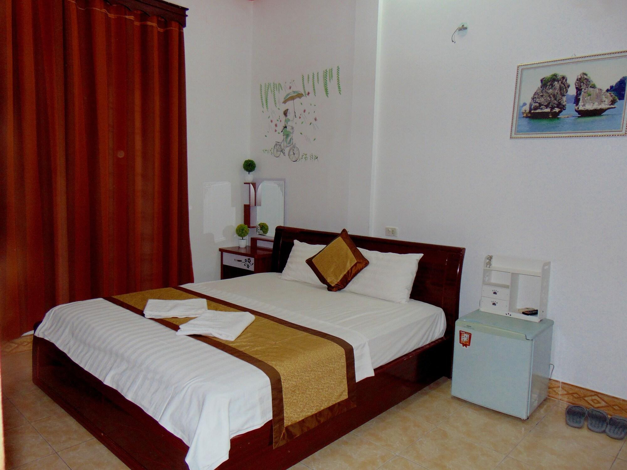 อเล็กซ์ ฮาลอง โฮเต็ล Hotel ภายนอก รูปภาพ