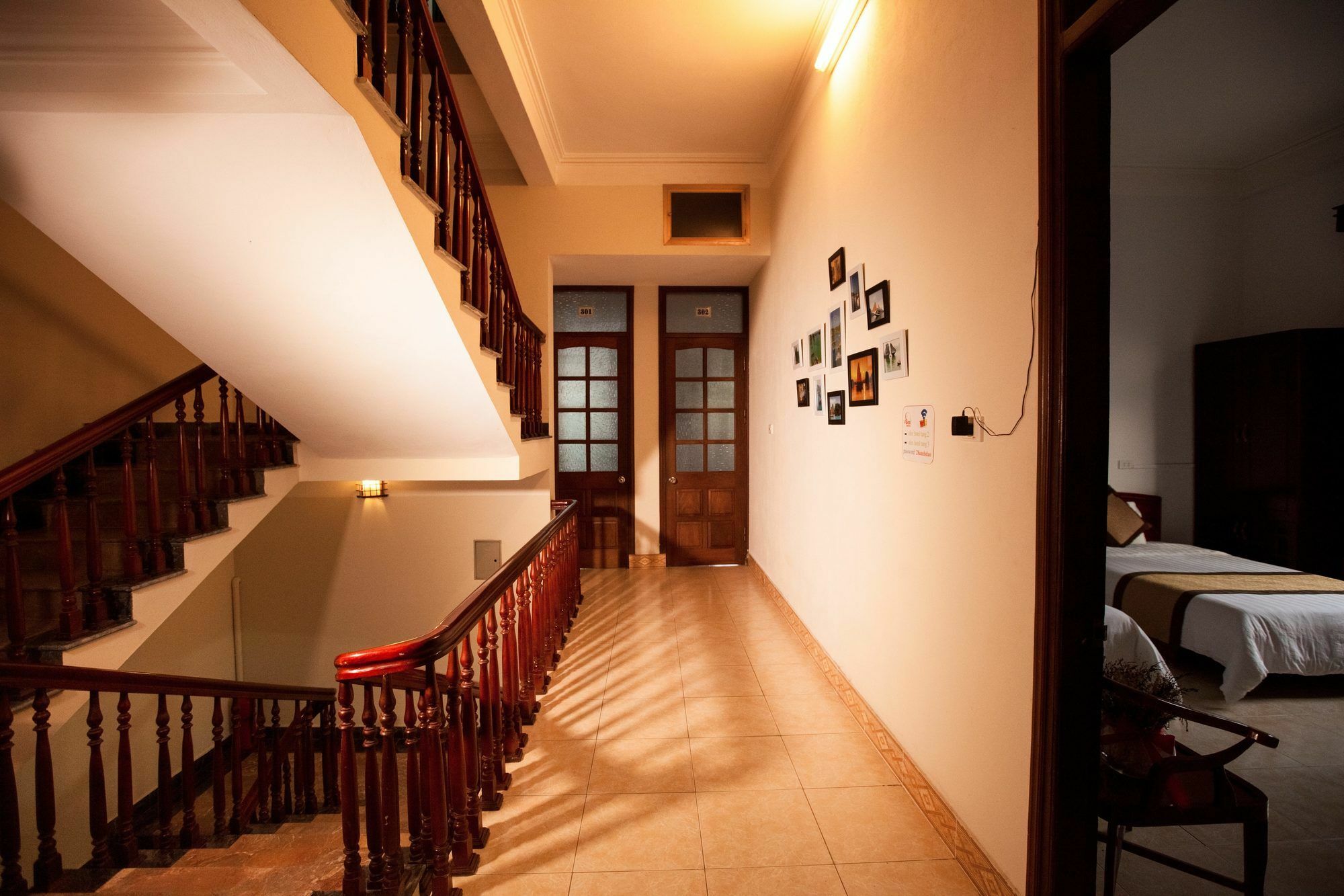 อเล็กซ์ ฮาลอง โฮเต็ล Hotel ภายนอก รูปภาพ