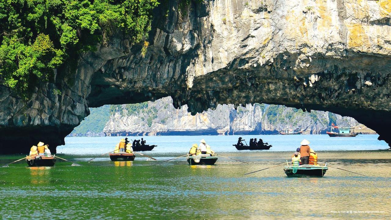 อเล็กซ์ ฮาลอง โฮเต็ล Hotel ภายนอก รูปภาพ